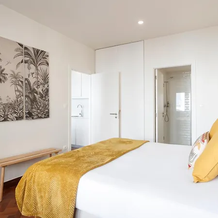 Apperol Escape - By Misha's Place 2a Apartman Lisboa