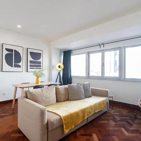 Apperol Escape - By Misha's Place 2a Lisboa