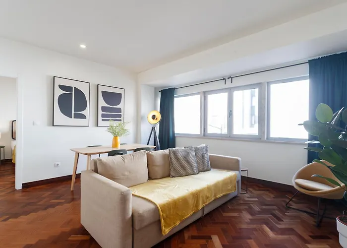 Apperol Escape - By Misha's Place 2a Lisboa